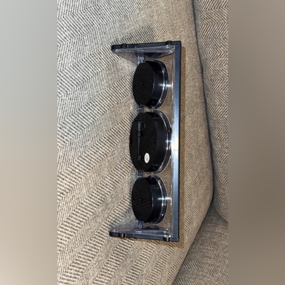 VTG QUARTZ Black and White Wall Clock with Thermometer and Hygrometer - Picture 5 of 5